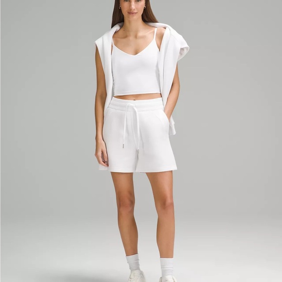 Lululemon Scuba High-Rise 5” Shorts - Picture 4 of 4